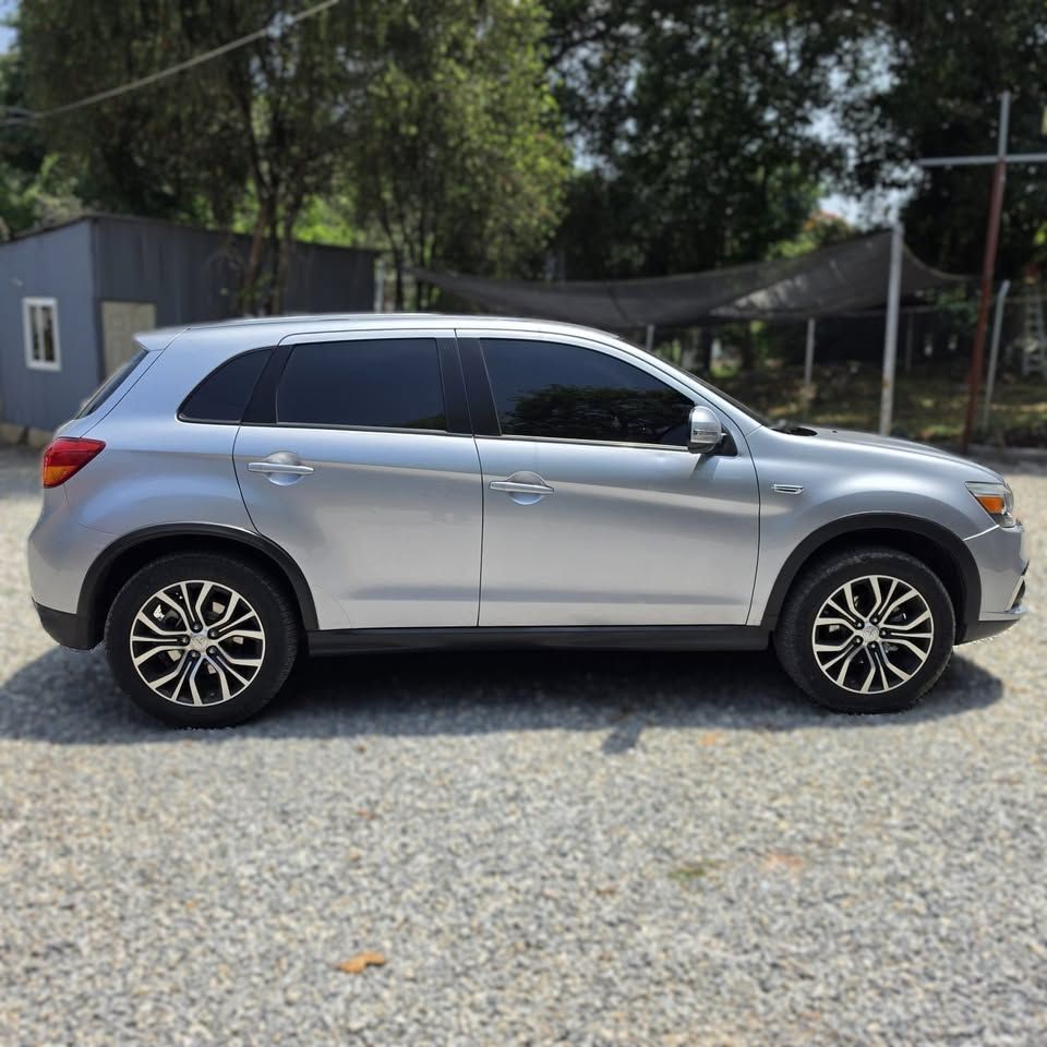 MITSUBISHI outlander - 2016                                        