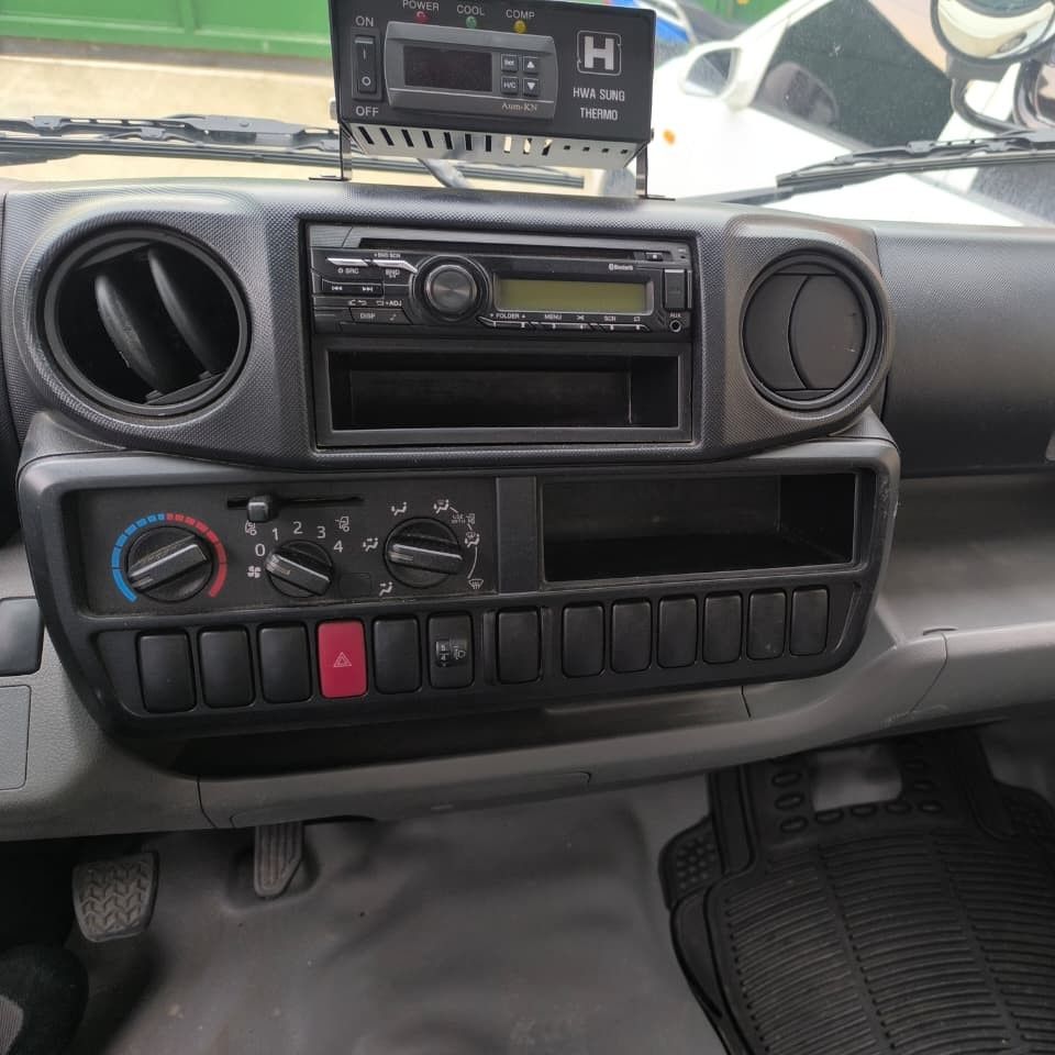 HINO XZU600L - 2024                                        