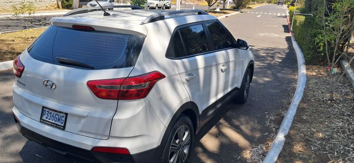 HYUNDAI CRETA  - 2018                                        