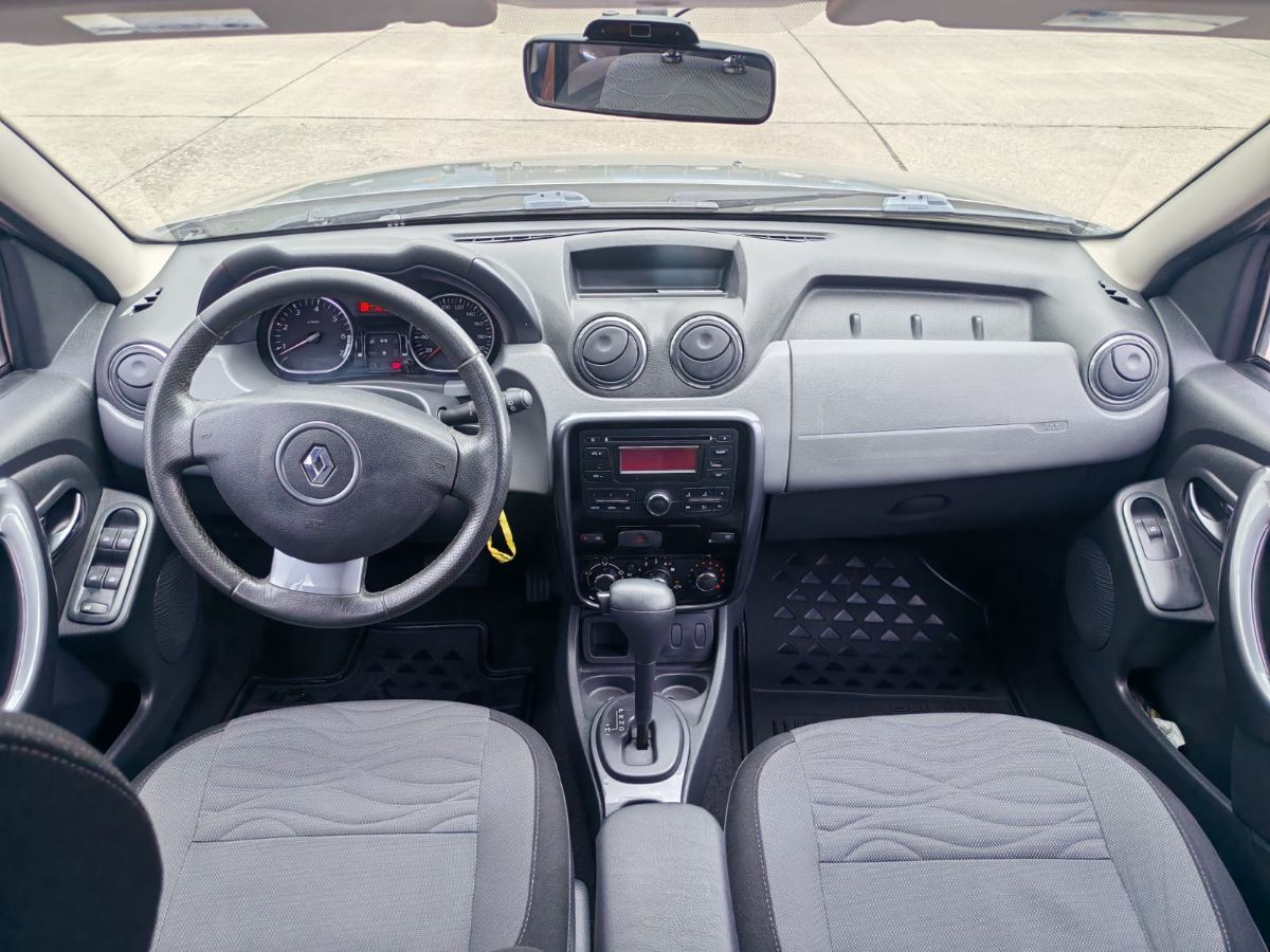 RENAULT DUSTER - 2014                                        