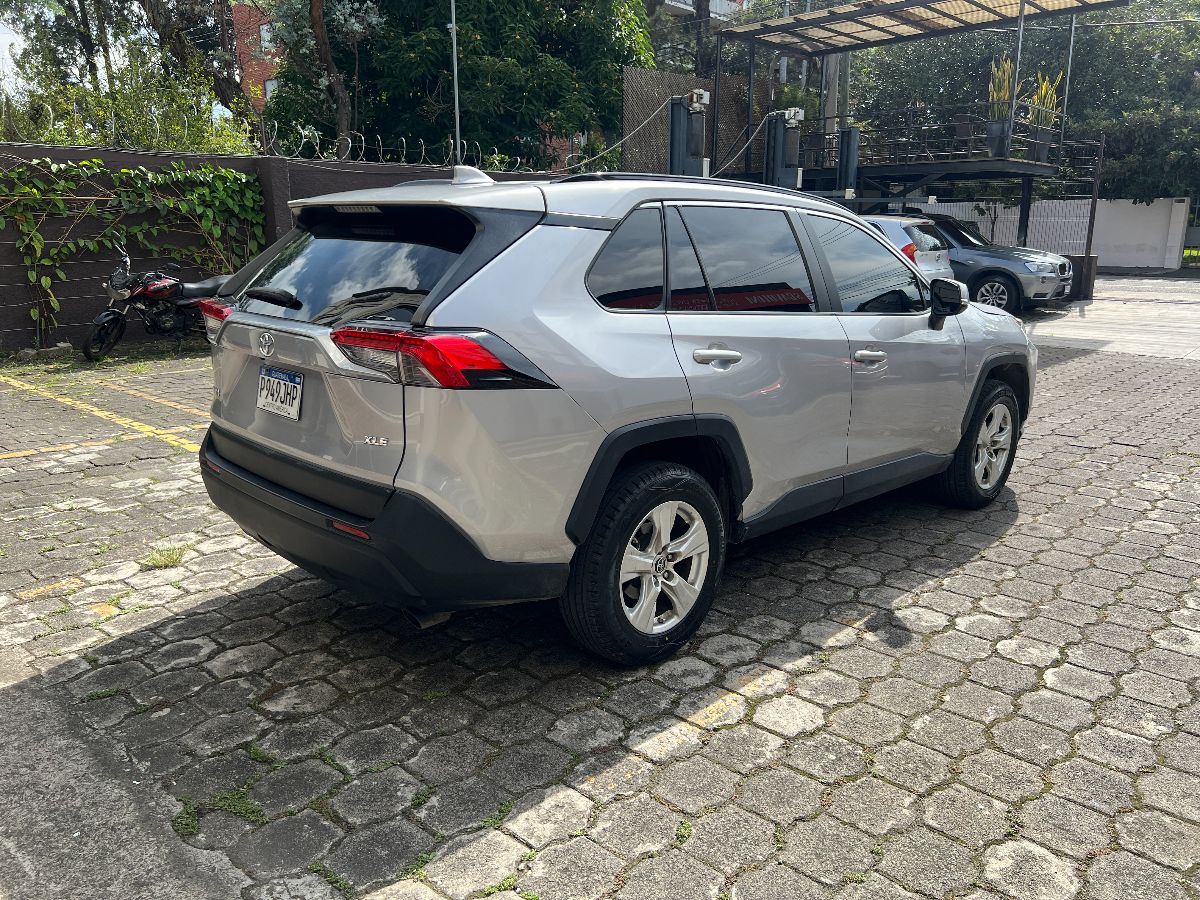 TOYOTA RAV-4 - 2019                                        