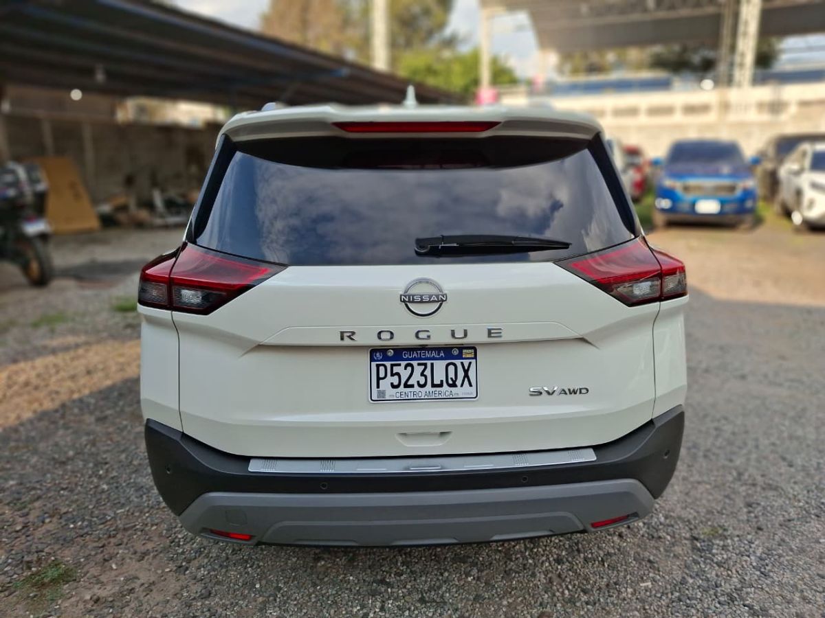 NISSAN ROGUE - 2022                                        
