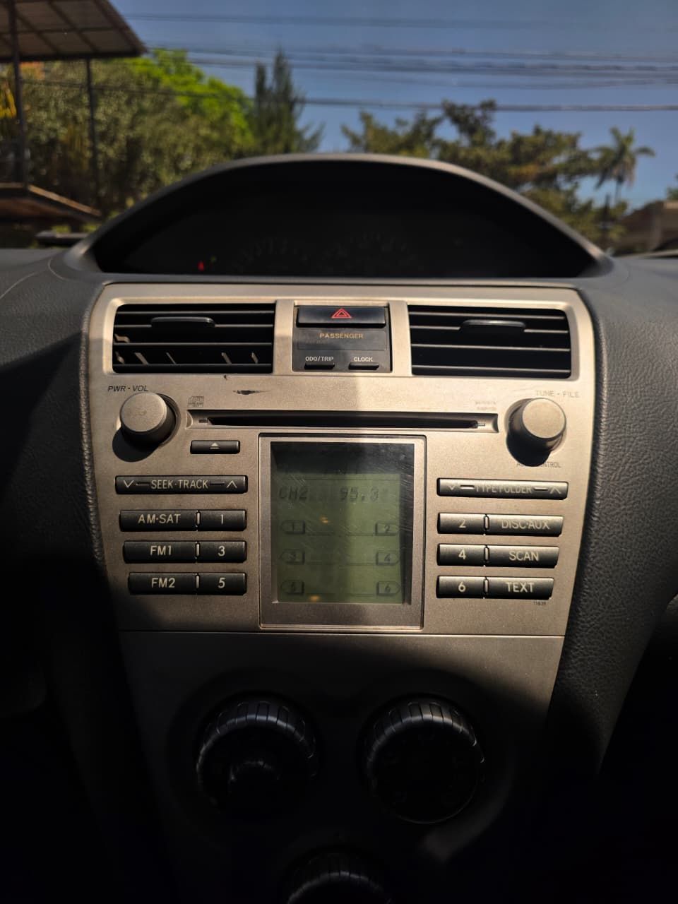 TOYOTA YARIS - 2009                                        