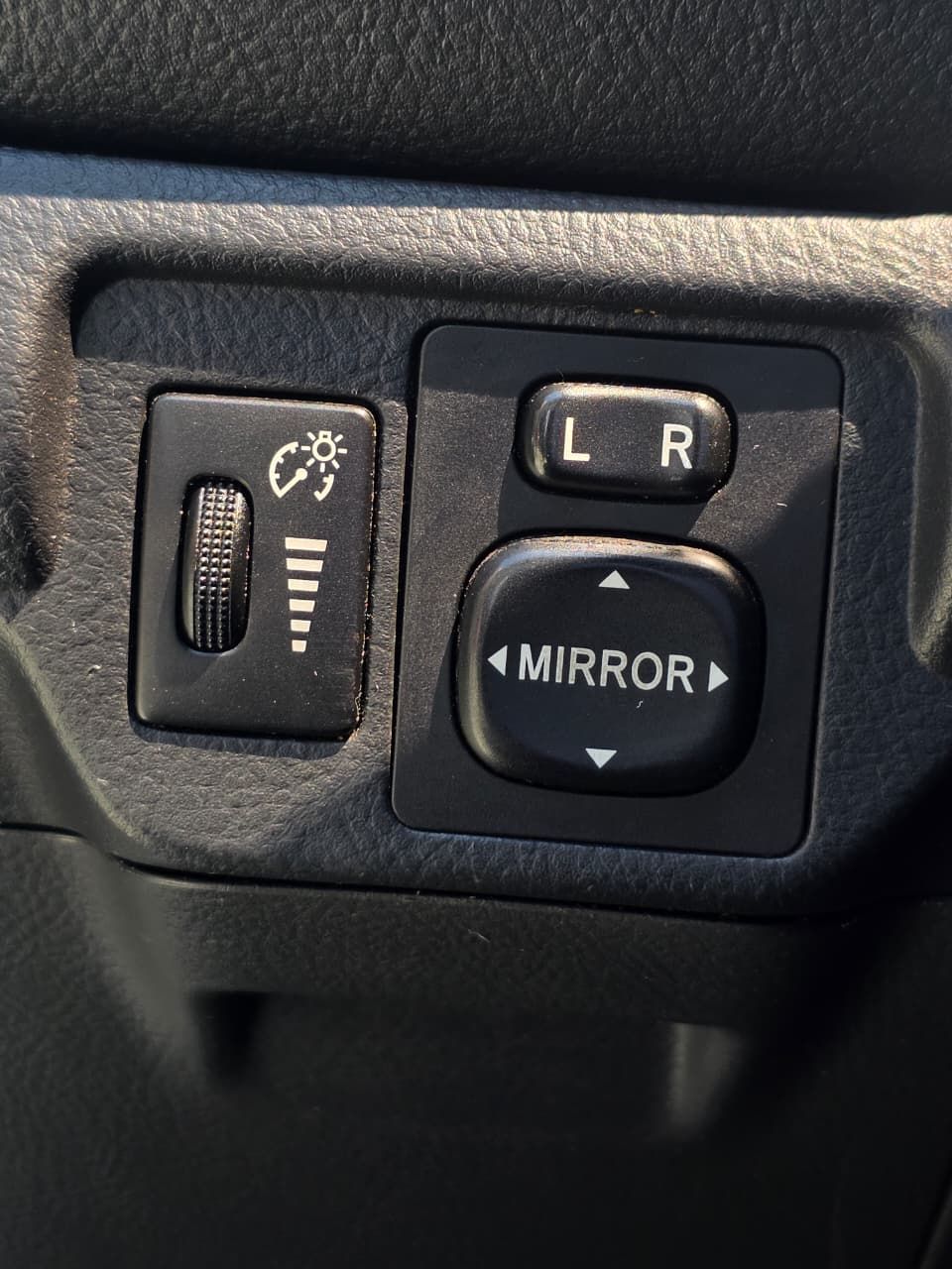 TOYOTA YARIS - 2009                                        