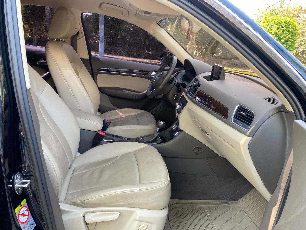 AUDI Q3 - 2014                                        