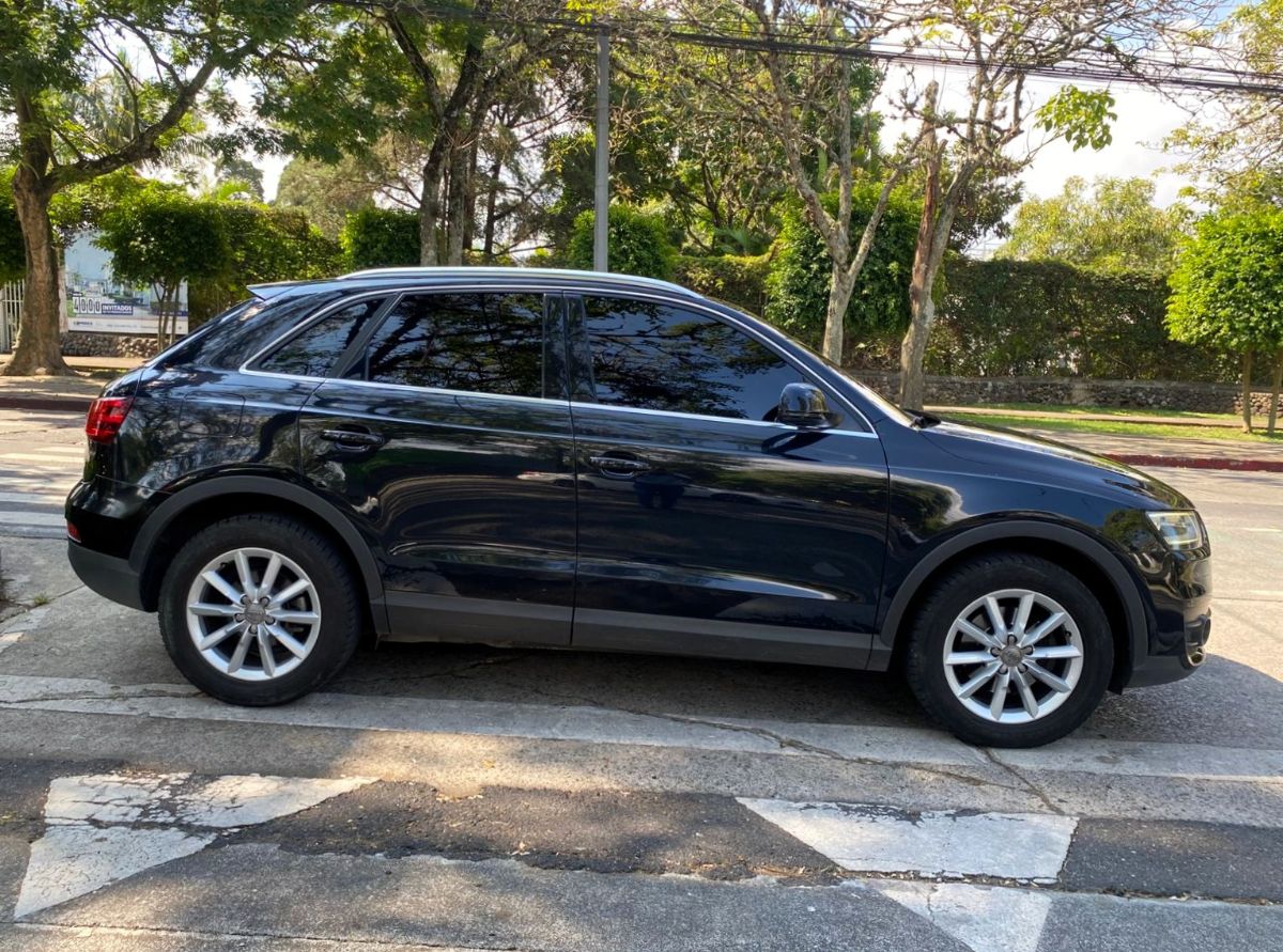 AUDI Q3 - 2014                                        