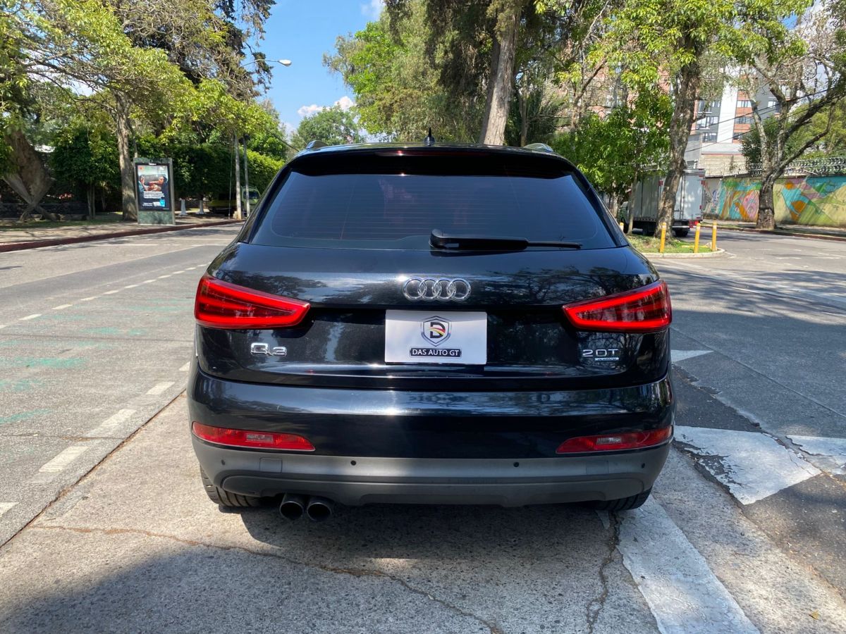 AUDI Q3 - 2014                                        