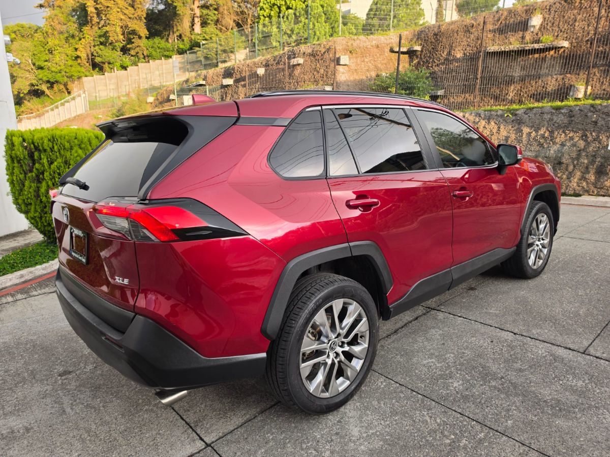 TOYOTA RAV-4 - 2021                                        