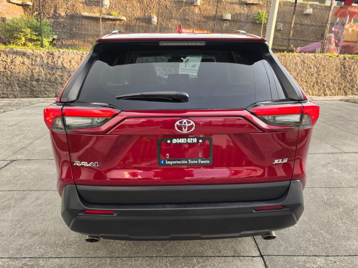 TOYOTA RAV-4 - 2021                                        