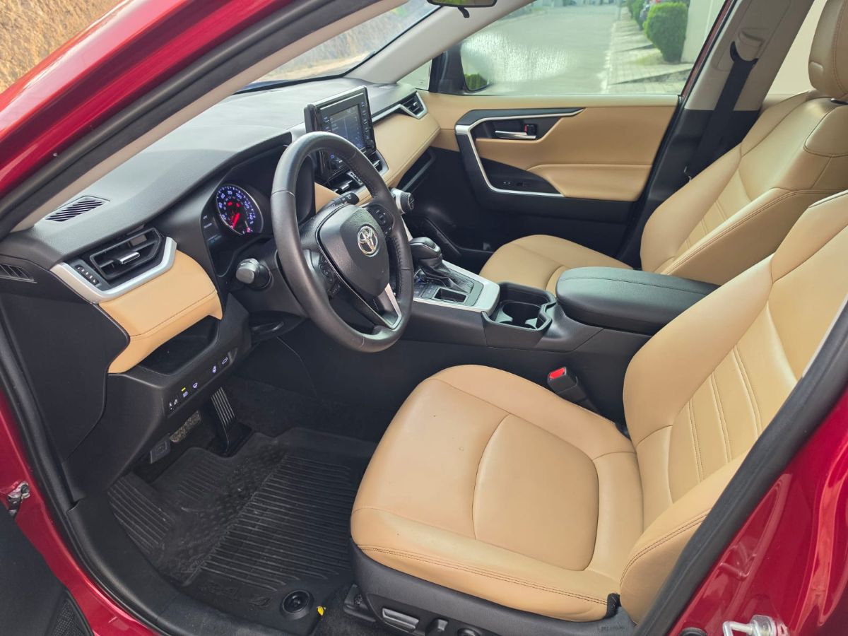 TOYOTA RAV-4 - 2021                                        