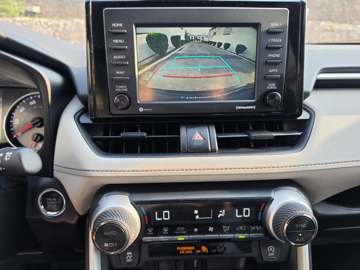 TOYOTA RAV-4 - 2021                                        