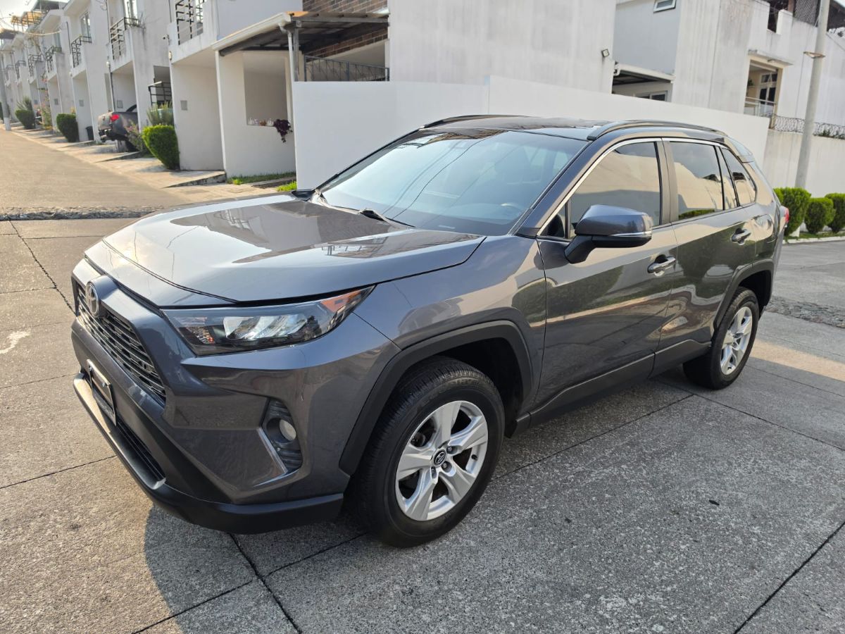 TOYOTA RAV-4 - 2021                                        