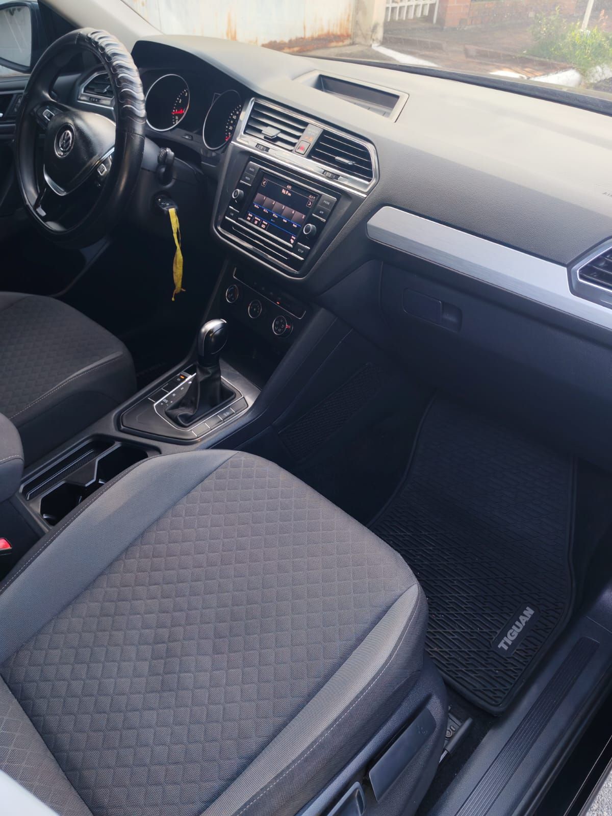VOLKSWAGEN TIGUAN - 2019                                        