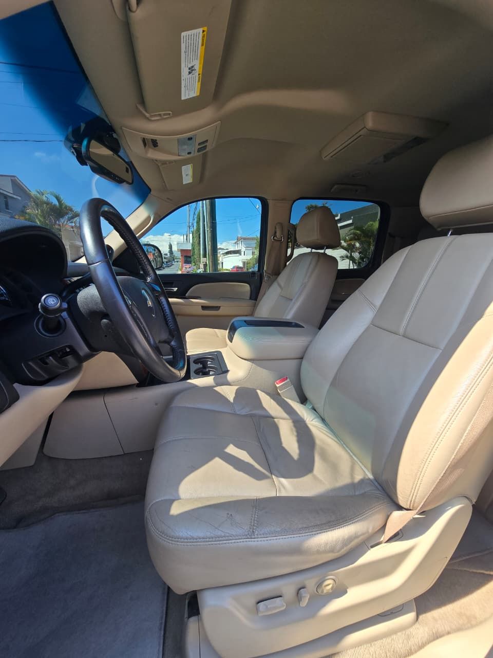 CHEVROLET SUBURBAN - 2008                                        
