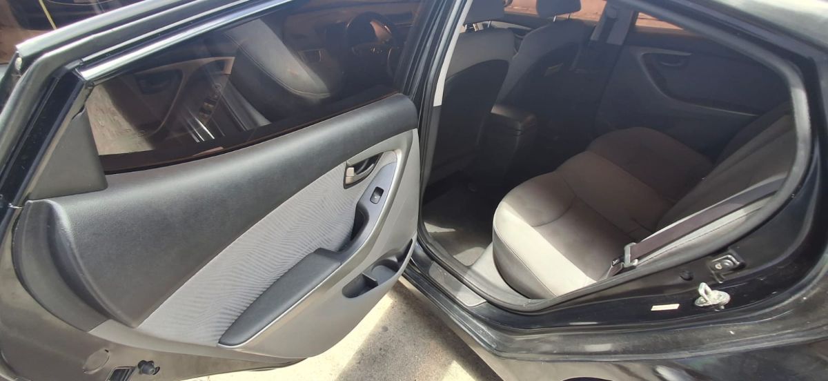HYUNDAI ELANTRA - 2012                                        