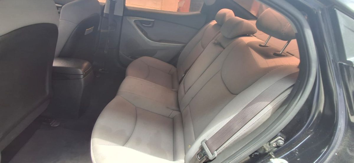 HYUNDAI ELANTRA - 2012                                        