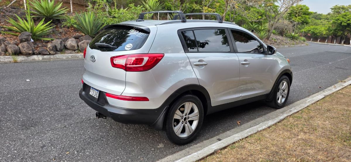 KIA SPORTAGE - 2013                                        