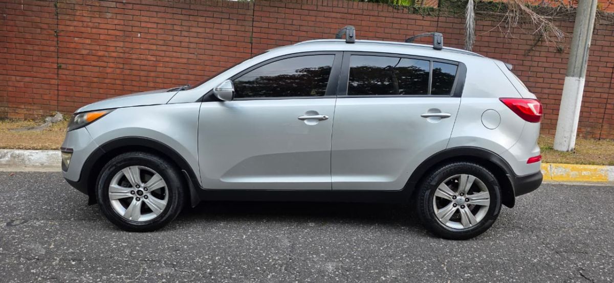 KIA SPORTAGE - 2013                                        