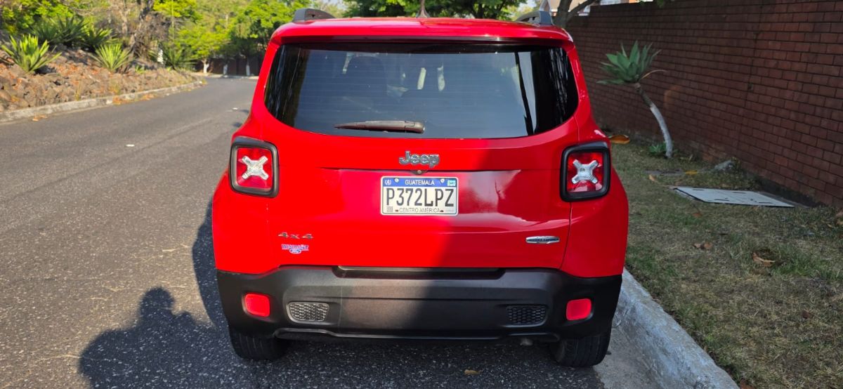 JEEP RENEGADE - 2015                                        