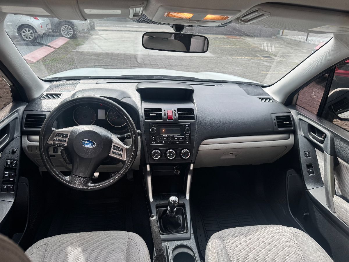 SUBARU FORESTER - 2015                                        