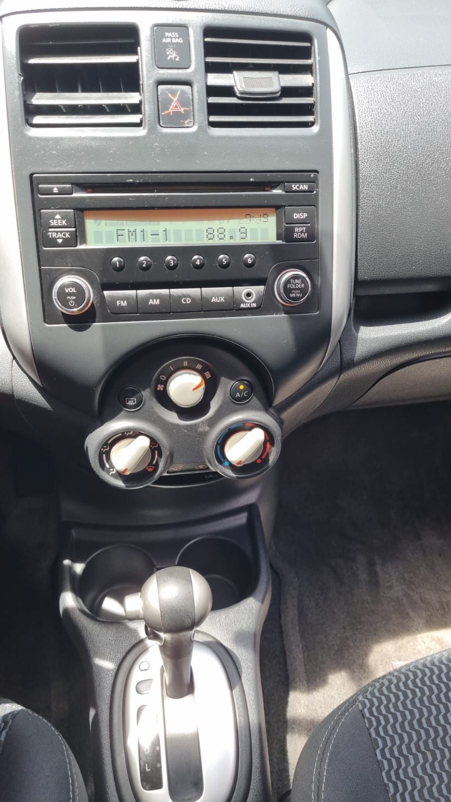 NISSAN VERSA - 2014                                        