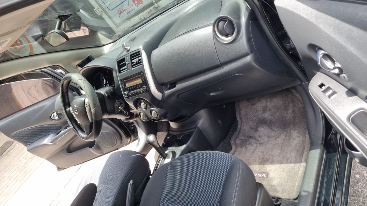 NISSAN VERSA - 2014                                        