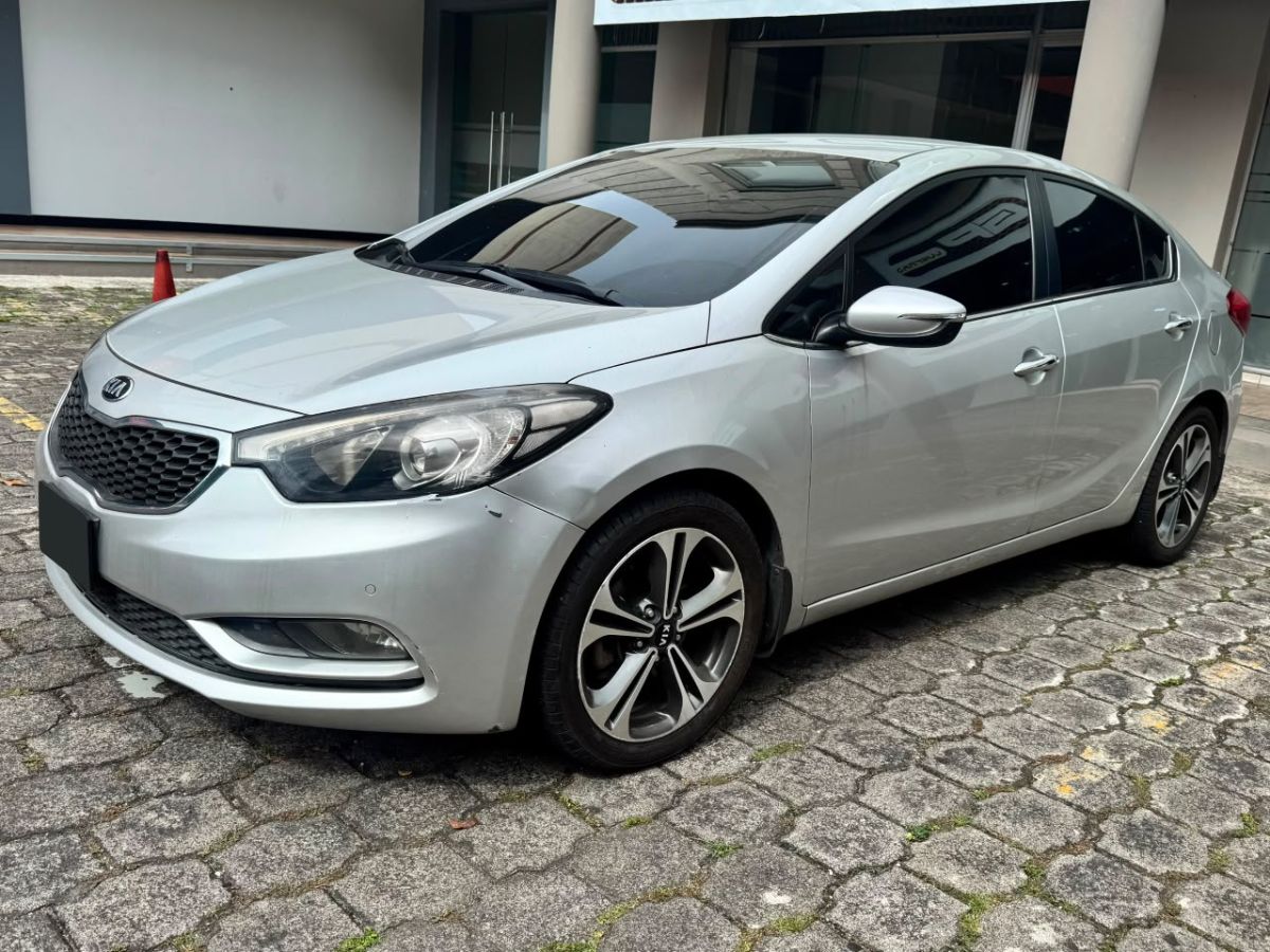 KIA CERATO - 2014                                        