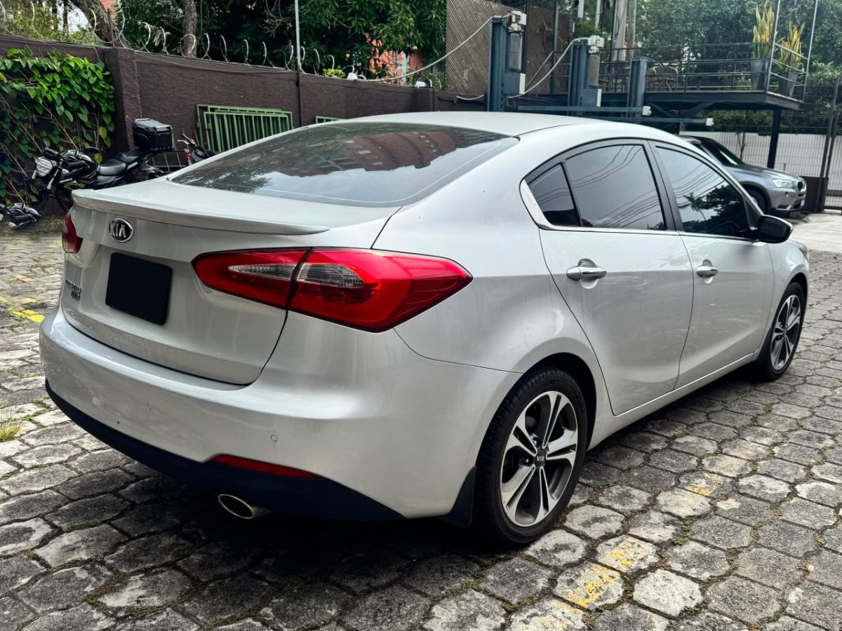 KIA CERATO - 2014                                        