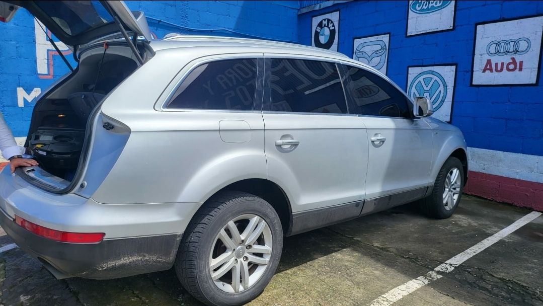 AUDI  Q7 - 2007                                        