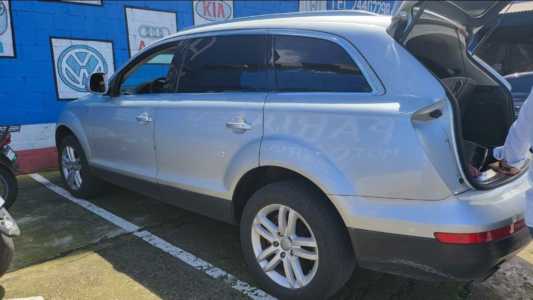 AUDI  Q7 - 2007                                        