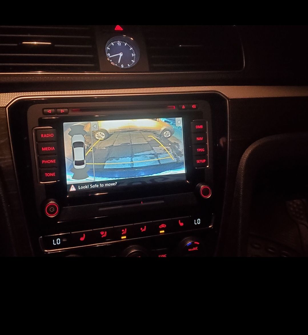 VOLKSWAGEN PASSAT - 2016                                        