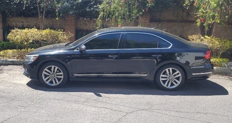 VOLKSWAGEN PASSAT - 2016                                        
