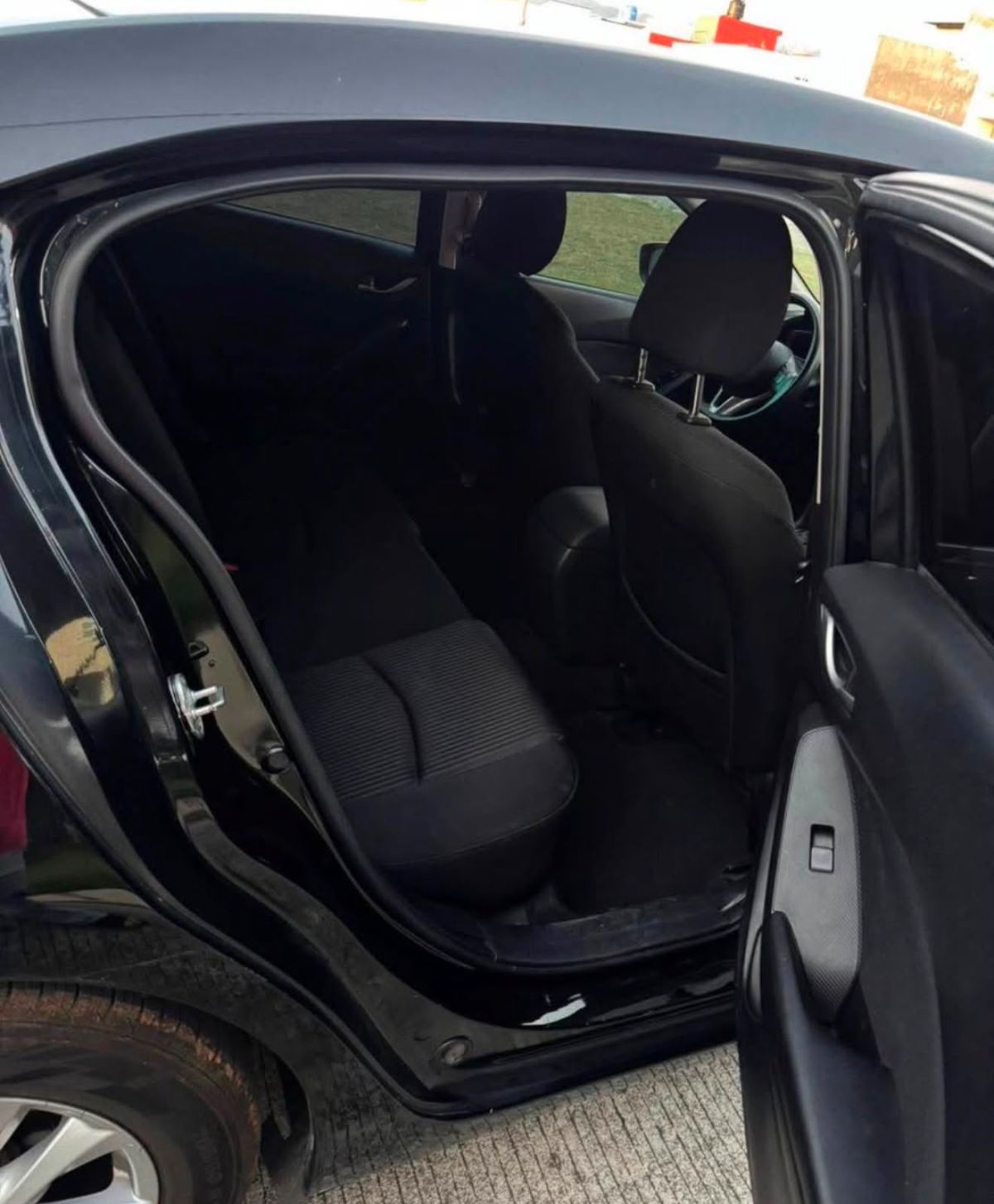 MAZDA 3 - 2016                                        