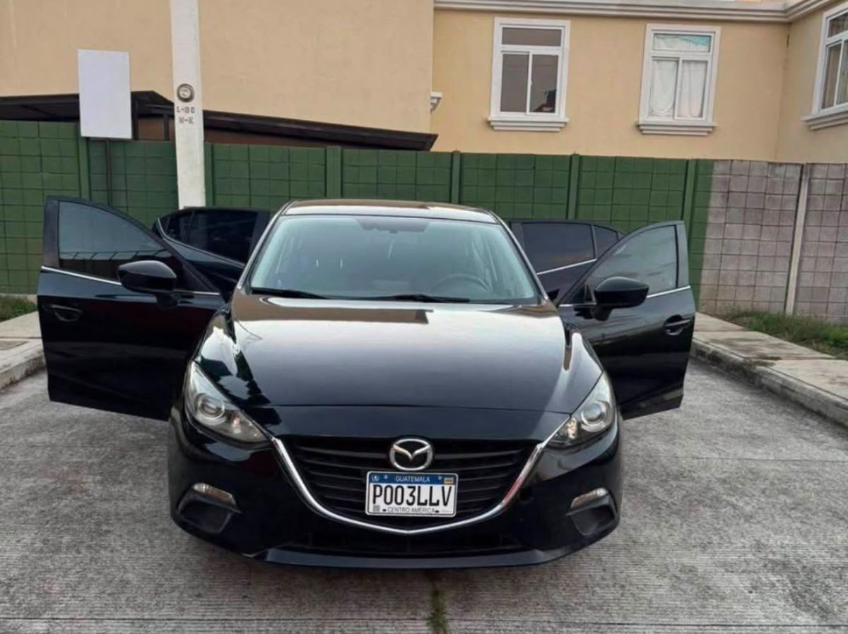 MAZDA 3 - 2016                                        