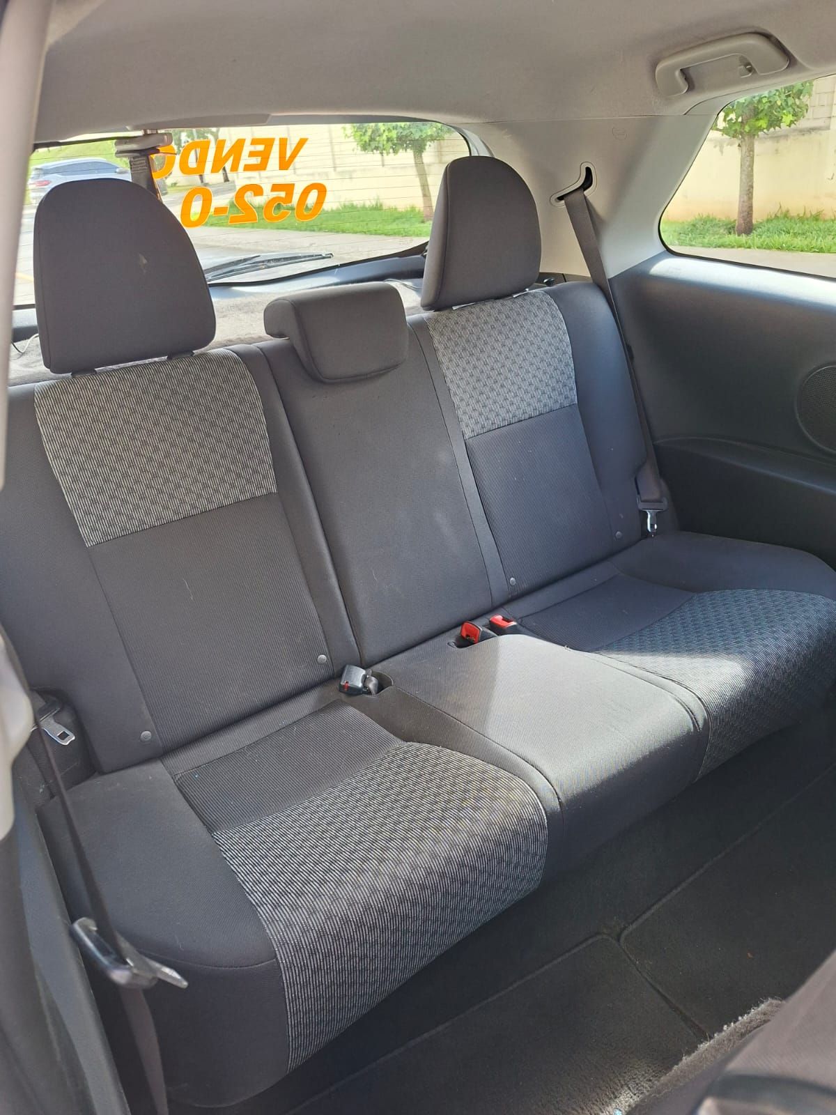 TOYOTA YARIS - 2015                                        
