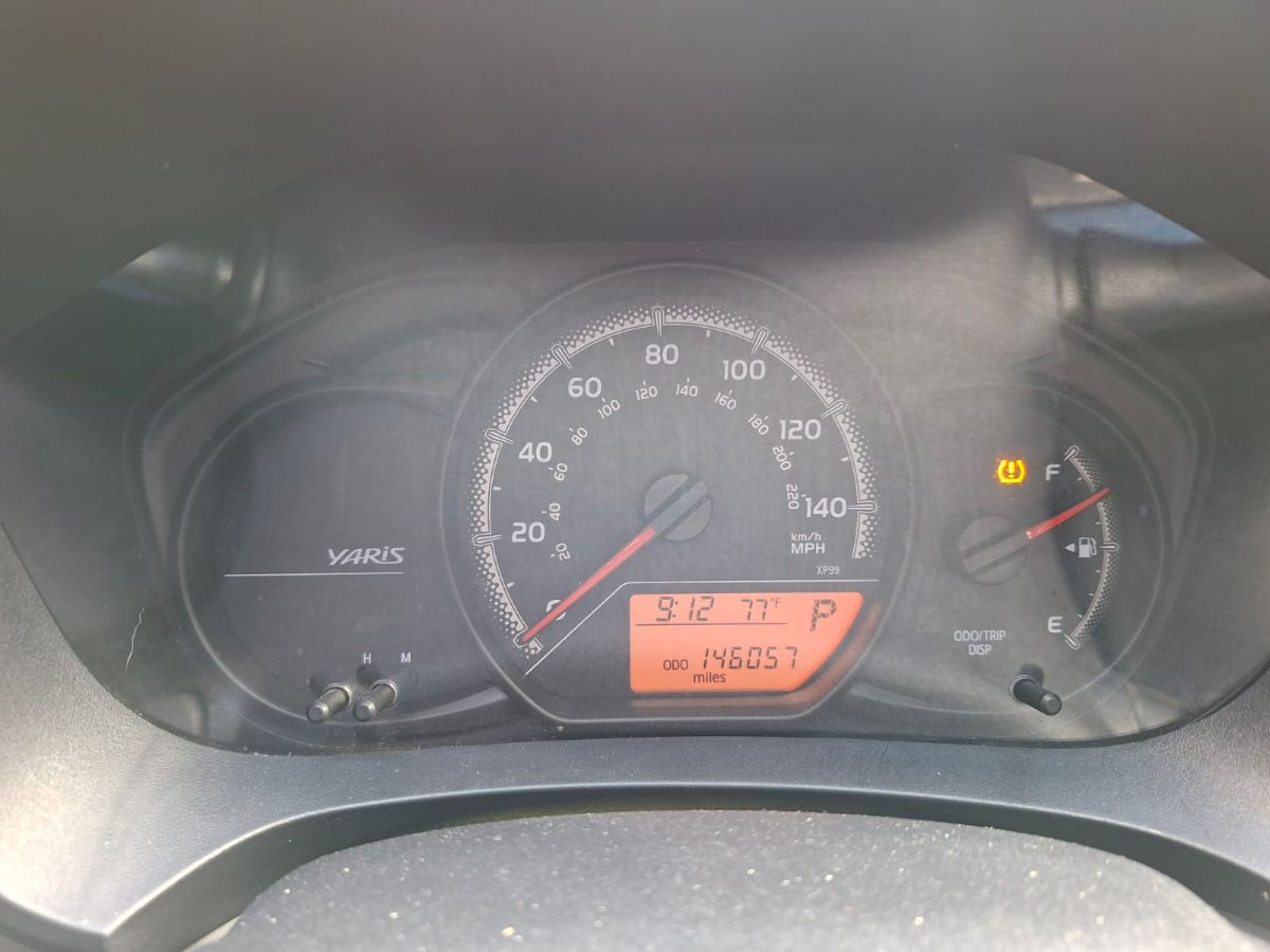 TOYOTA YARIS - 2016                                        
