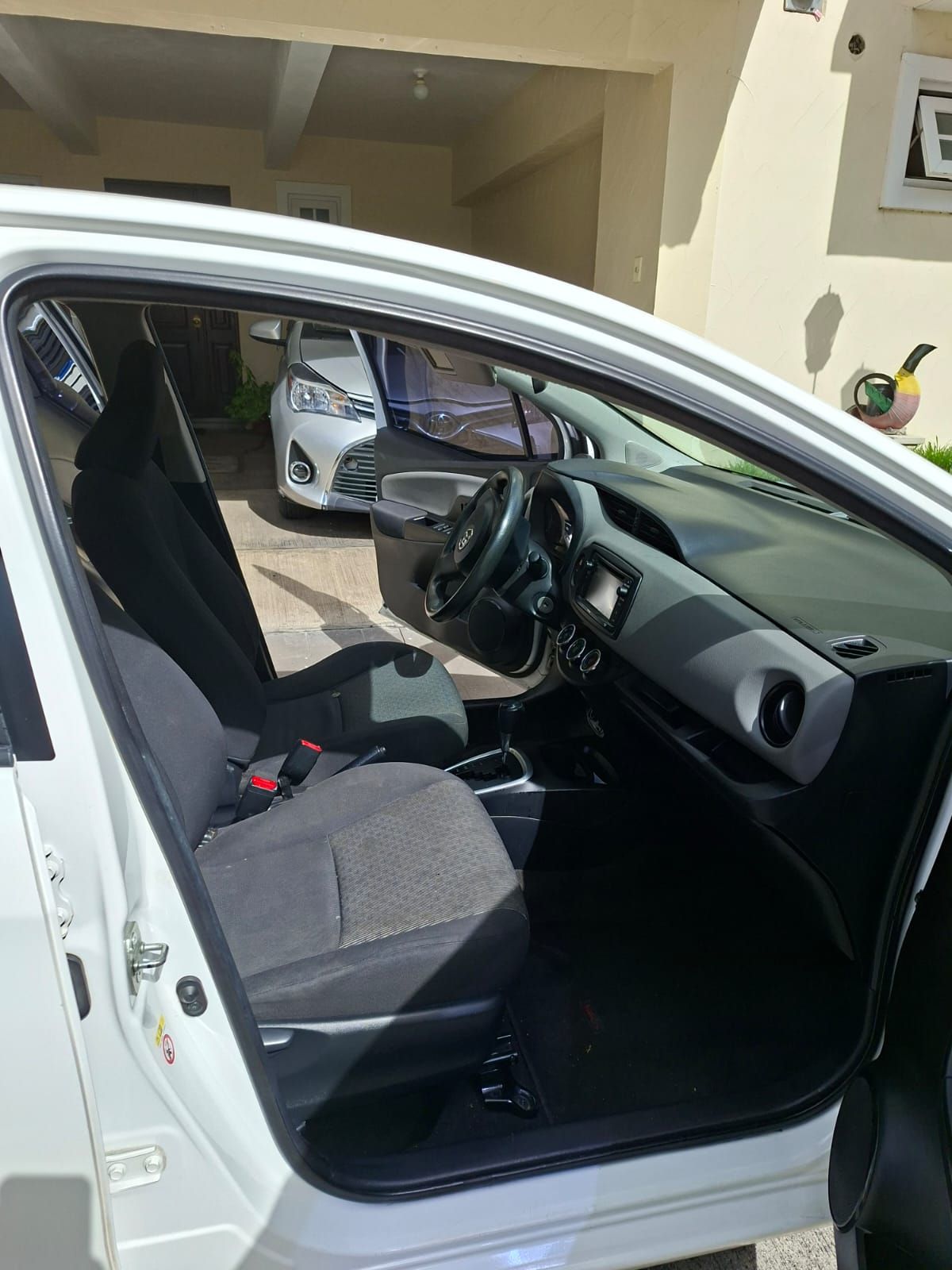 TOYOTA YARIS - 2016                                        