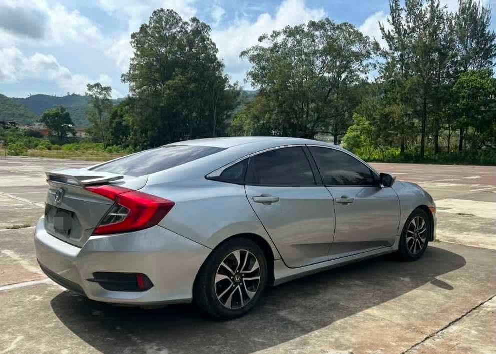 HONDA CIVIC LX - 2017                                        