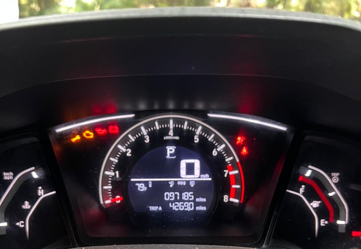 HONDA CIVIC LX - 2017                                        
