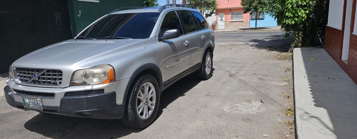 VOLVO EX30 - 2006                                        