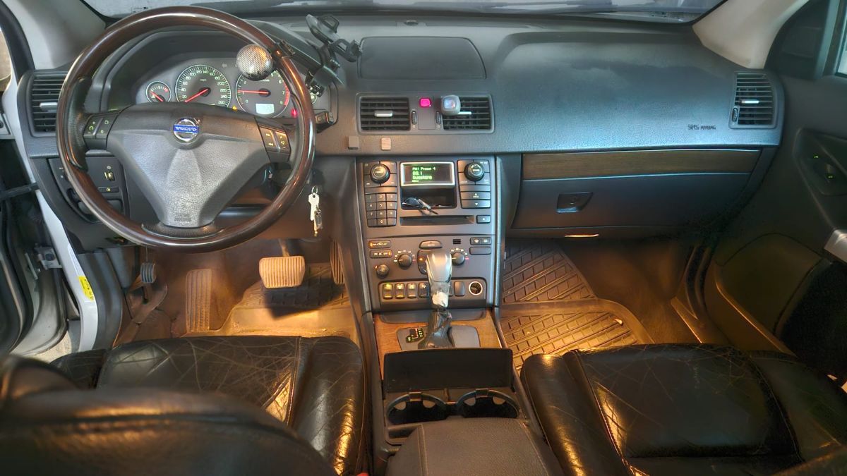 VOLVO EX30 - 2006                                        
