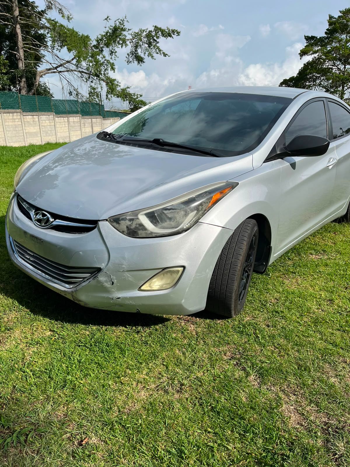 HYUNDAI ELANTRA - 2015                                        