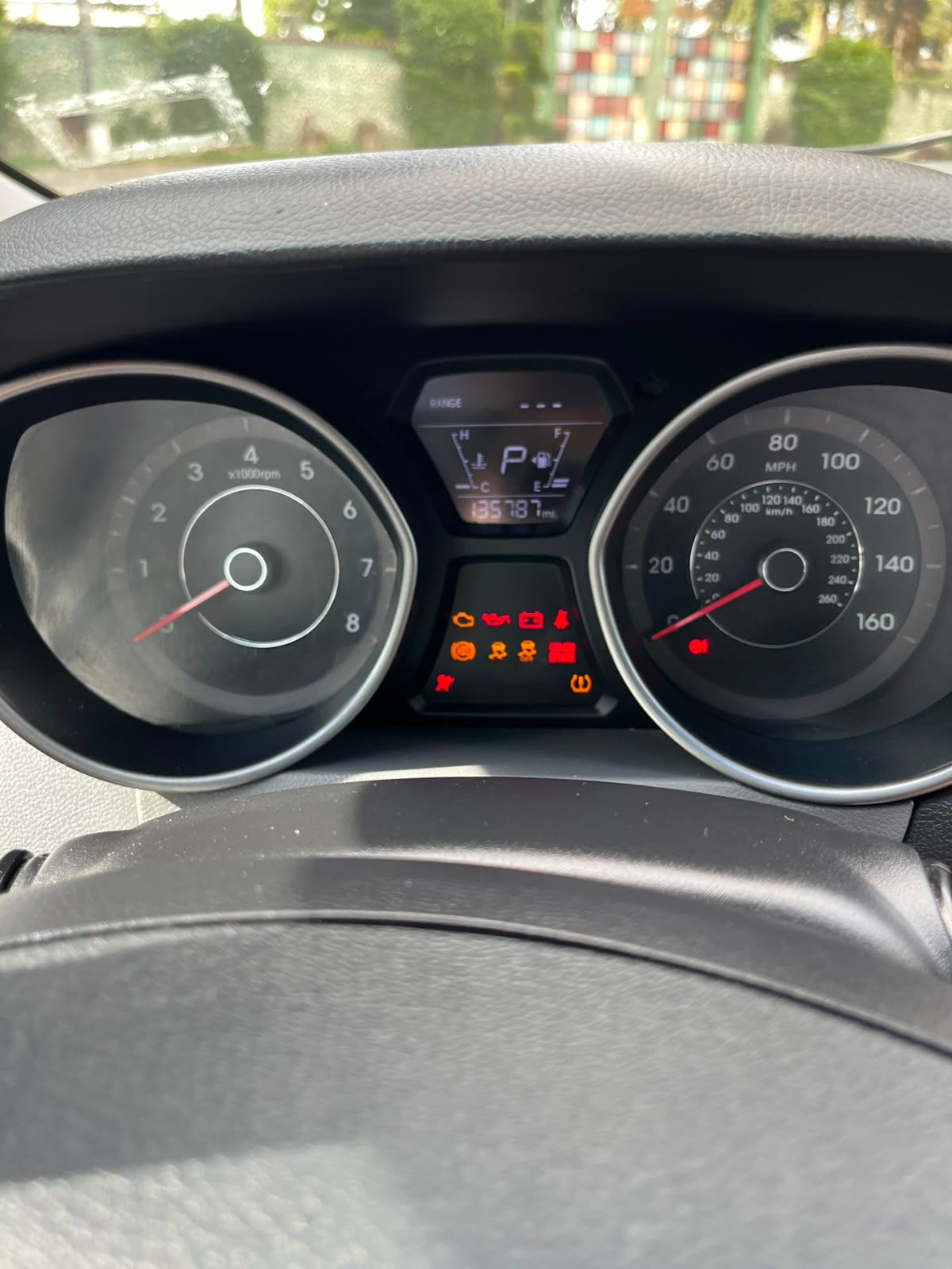 HYUNDAI ELANTRA - 2015                                        