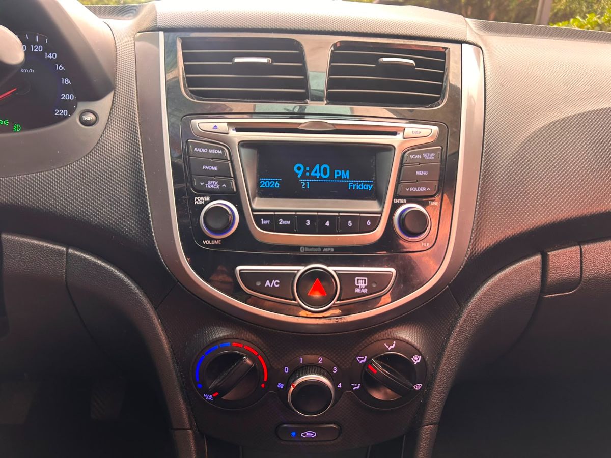 HYUNDAI ACCENT - 2017                                        