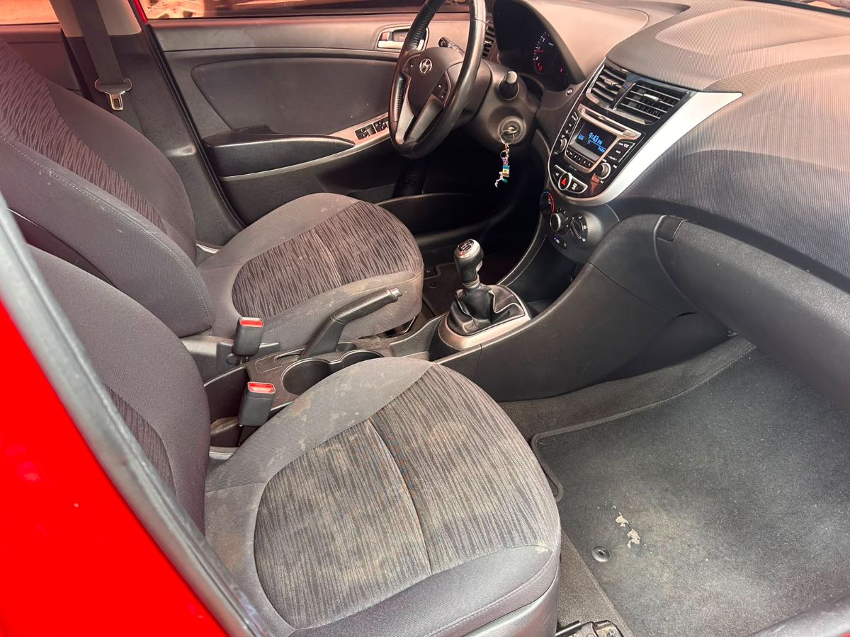 HYUNDAI ACCENT - 2017                                        