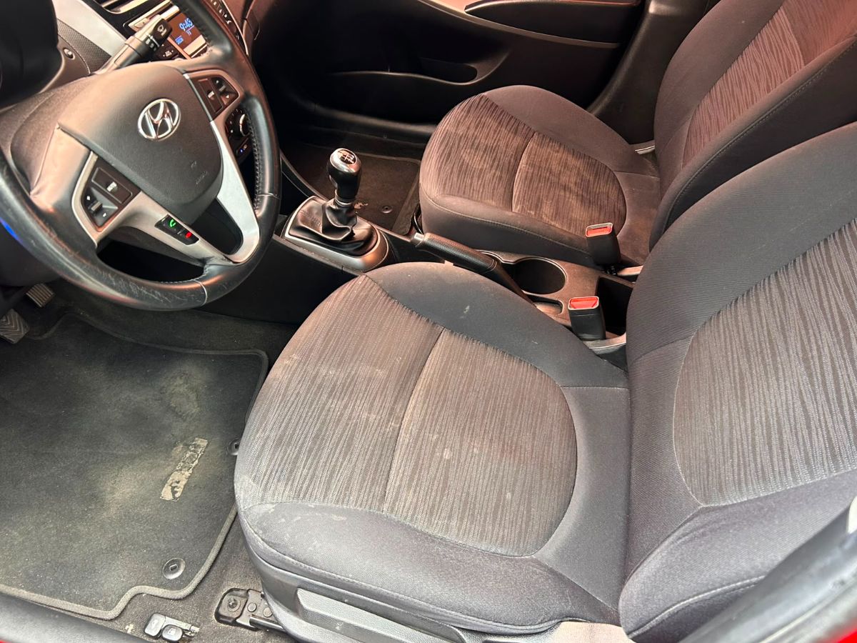 HYUNDAI ACCENT - 2017                                        