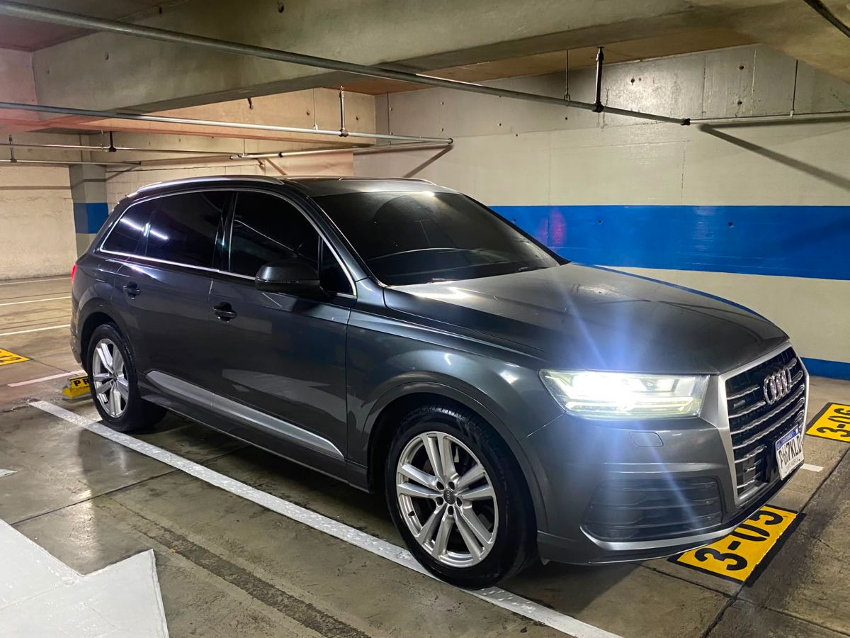 AUDI  Q7 S line  - 2018                                        