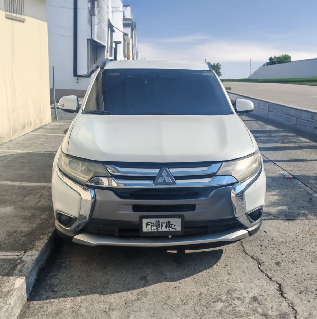 MITSUBISHI OUTLANDER SE - 2016