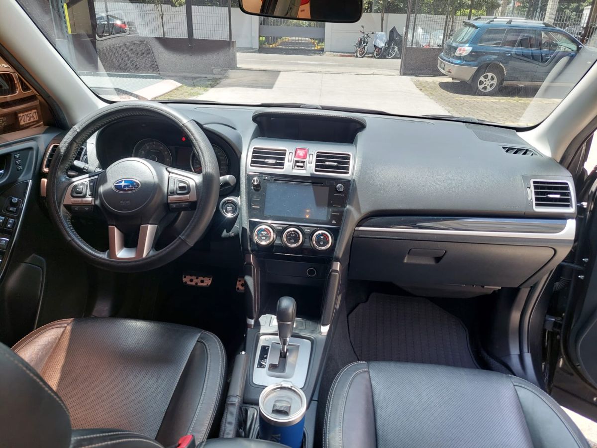 SUBARU FORESTER - 2017                                        