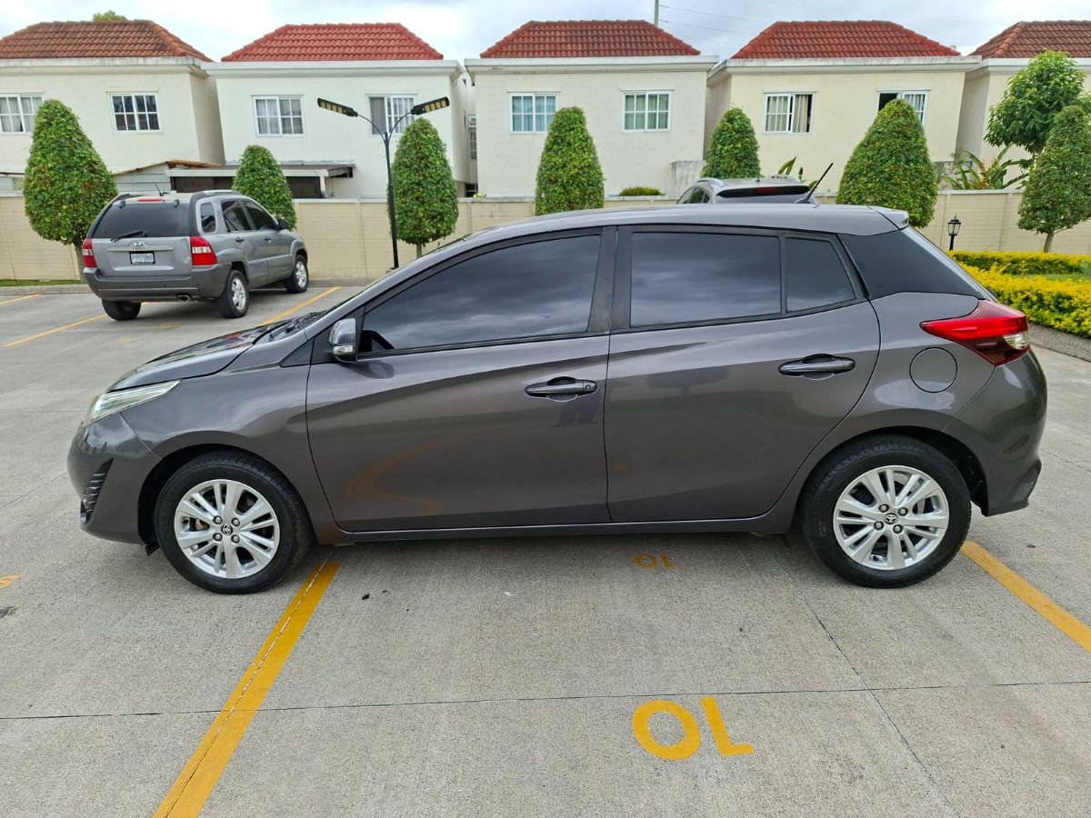 TOYOTA YARIS - 2020                                        